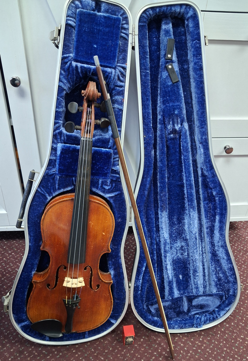 Used German Import 3/4 Student Violin - With Case and Bow — Front 3