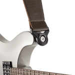 D'Addario Comfort 3" Leather Auto Lock Guitar Strap - Brown detail