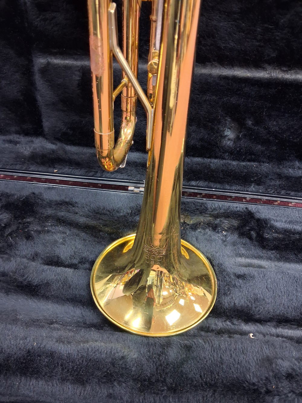 Used King Model 600 Bb Trumpet - With Hardshell Case and Mouthpiece — bottom view
