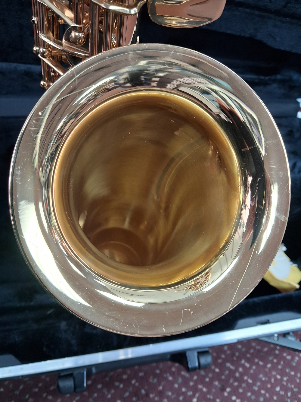 Used Accent AS710L Eb Alto Saxophone - With Original Hard-shell Case and Mouthpiece — Detail 1