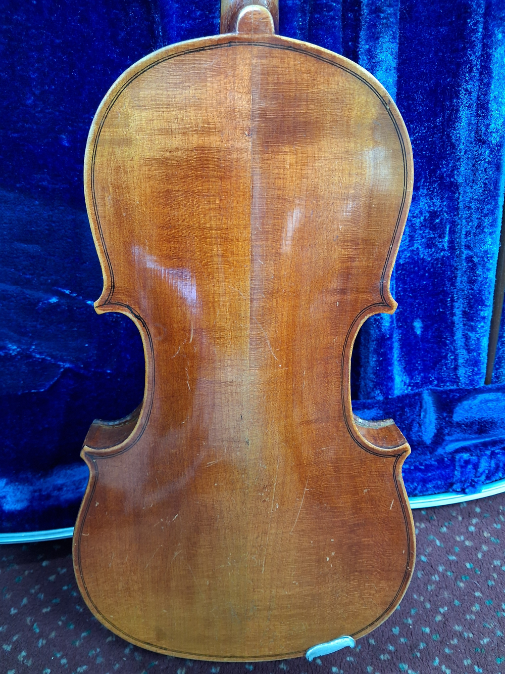 Used German Import 3/4 Student Violin - With Case and Bow — three-quarter back view