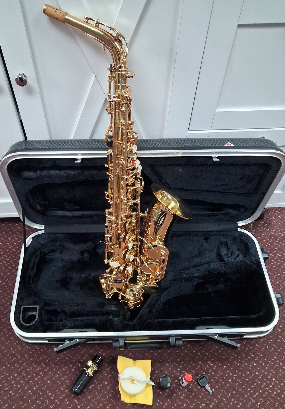 Used Accent AS710L Eb Alto Saxophone - With Original Hard-shell Case and Mouthpiece — Front 2