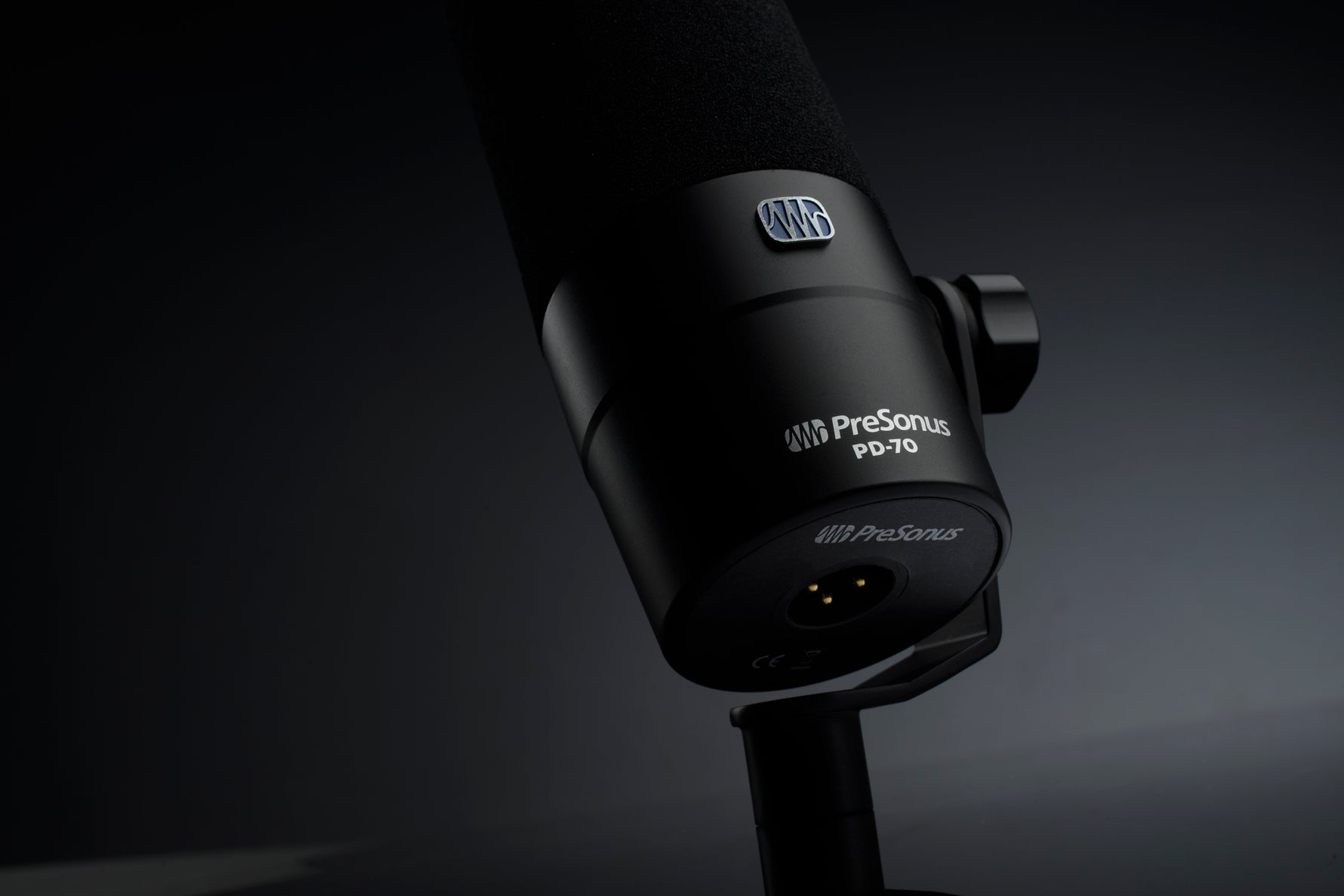 Presonus PD-70 Dynamic Cardioid Broadcast Microphone 4