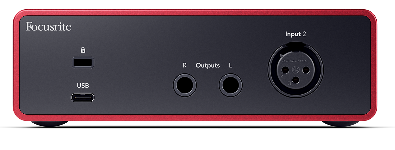 Focusrite Scarlett Solo Studio 4th Gen Recording Bundle 4