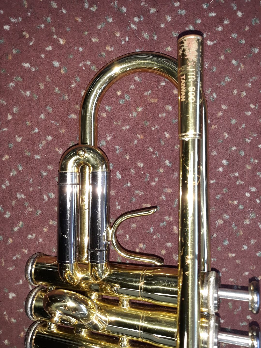 Used Jupiter JTR-600 Bb Brass Trumpet - With Hardshell Case and Mouthpiece 4