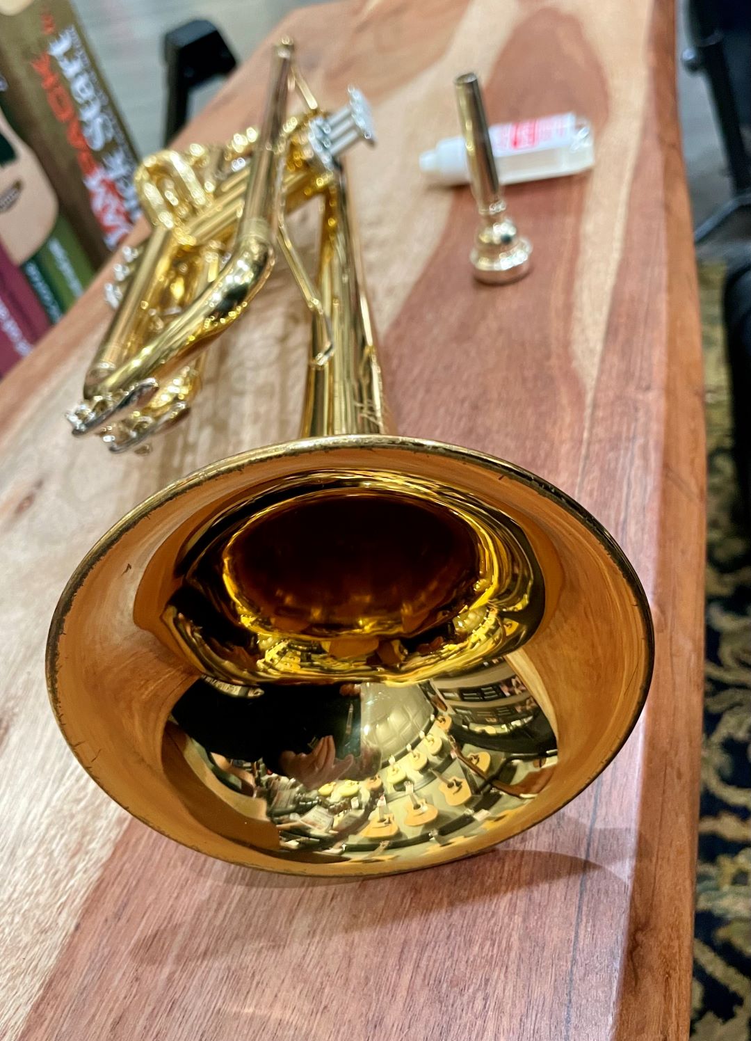 Used Yamaha YTR-200ADII Trumpet Outfit 2