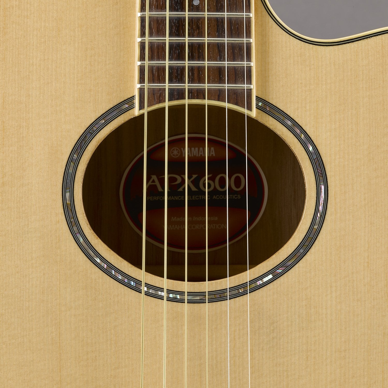 yamaha-apx600na-apx-thinline-cutaway-a-e-natural 3