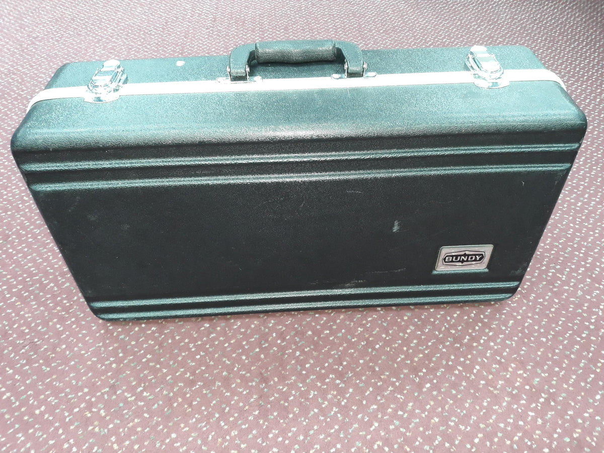 Used Bundy III Bb Brass Trumpet - With Hard Shell Case and Blessing 7C Mouthpiece 5