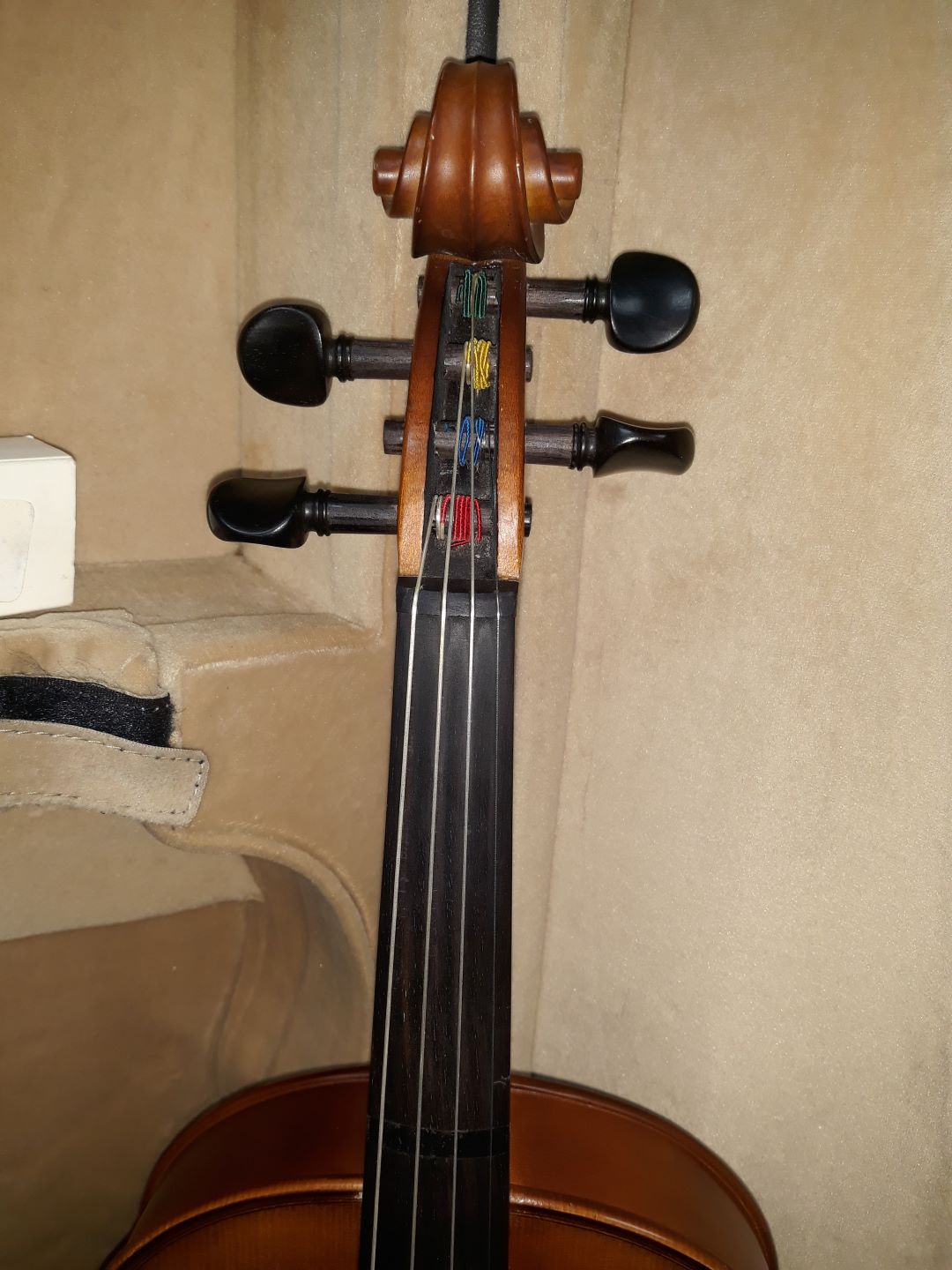 Used Sandner Model 40015 15\" Viola - With Case, Bow and Rosin 6
