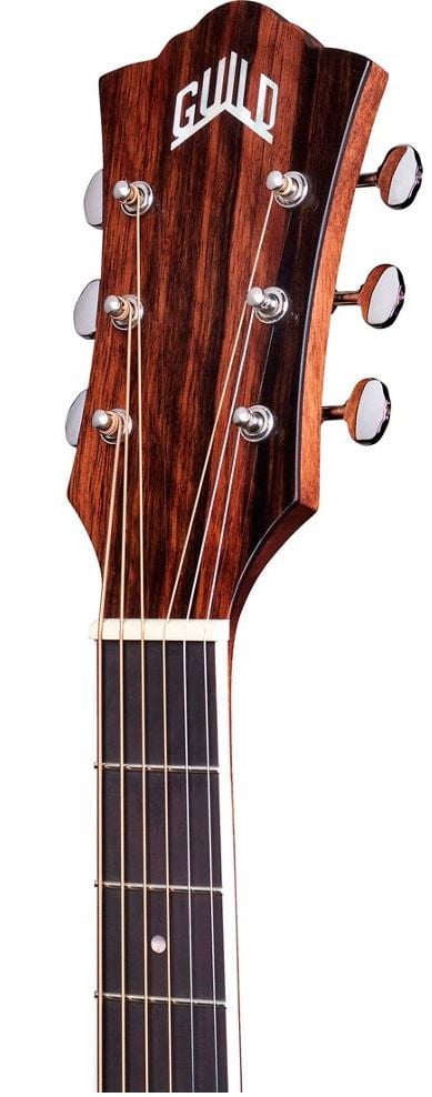 Guild D-260CE Deluxe Natural Gloss No Case 4