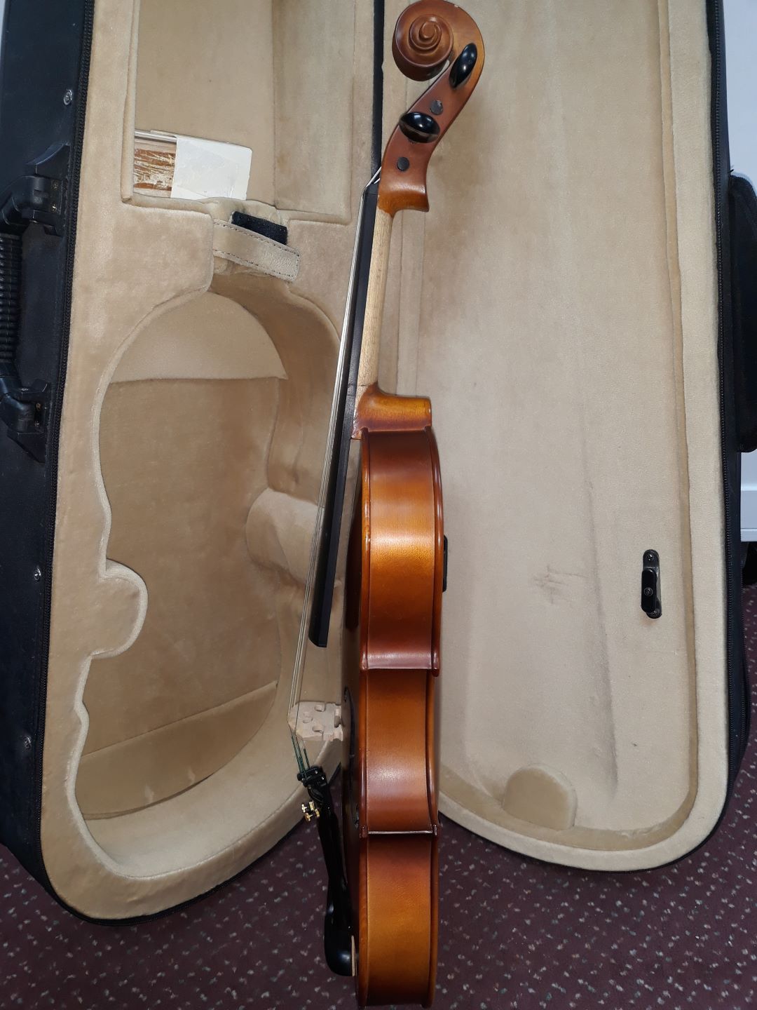 Used Sandner Model 40015 15\" Viola - With Case, Bow and Rosin 2