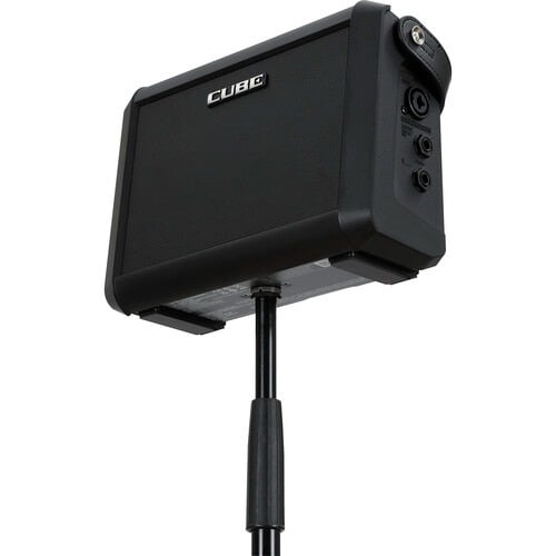 roland-cube-street-mini-portable-guitar-and-vocal-amp 7