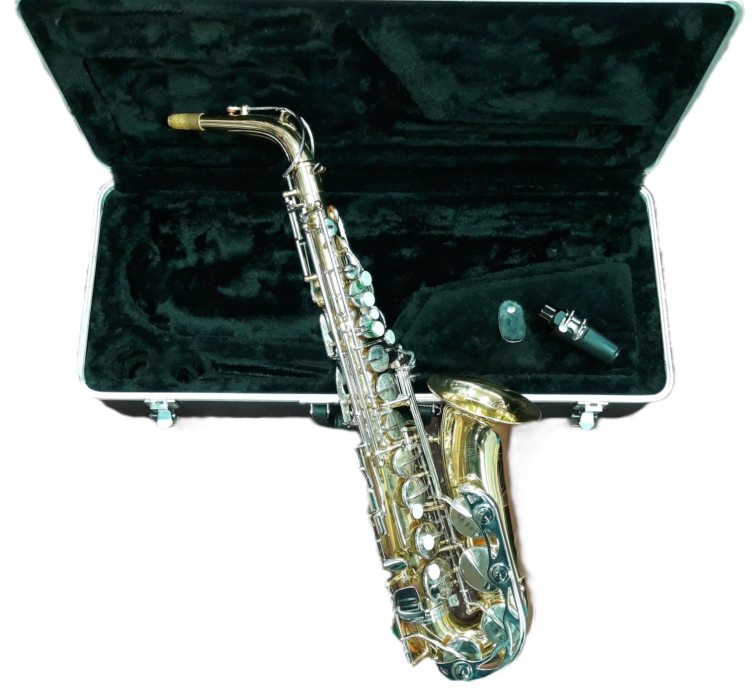 Used Bundy BAS-300 Eb Alto Saxophone - With Case & Mouthpiece