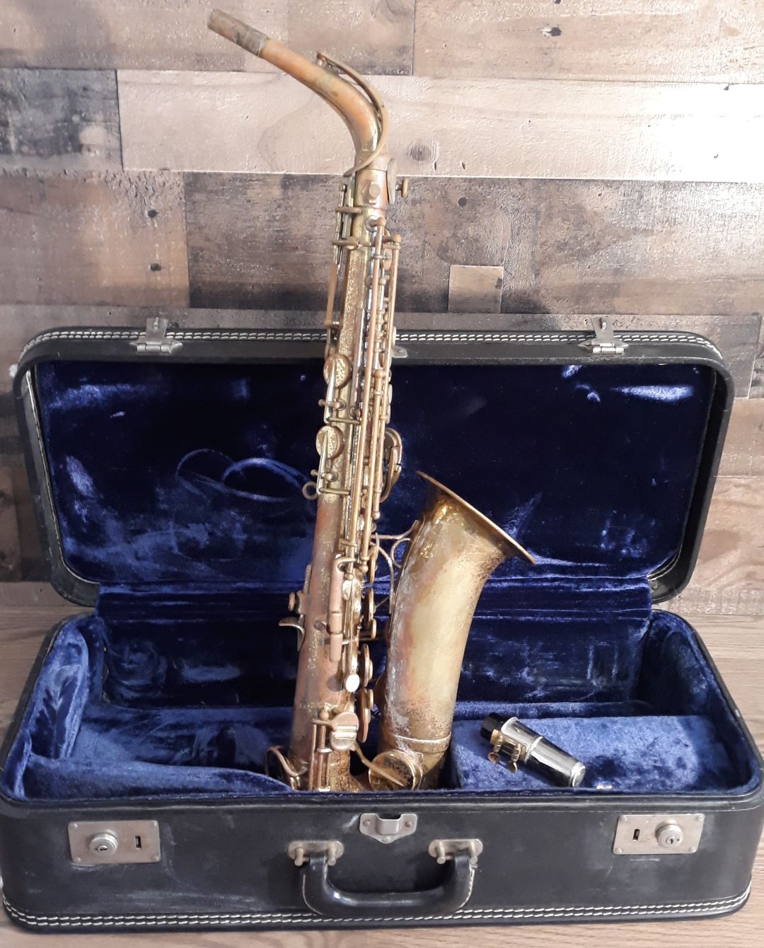 Used Martin Committee A190 1948 Alto Saxophone w/Case & Mouthpiece