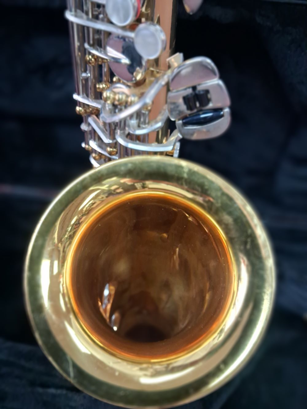 Used King Model 665 Eb Alto Saxophone - With Hardshell Case and Mouthpiece 4